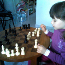 jugando-ajedrez